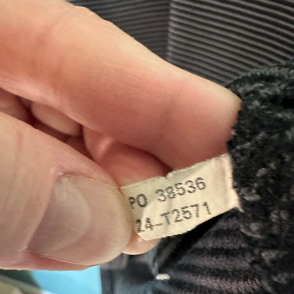 EUC TOMMY BAHAMA 3 BUTTON FRONT CLOSURE. SIZE XL - Picture 4 of 6